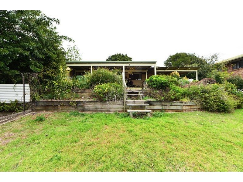 4 Rebecca Court, Kearneys Spring QLD 4350