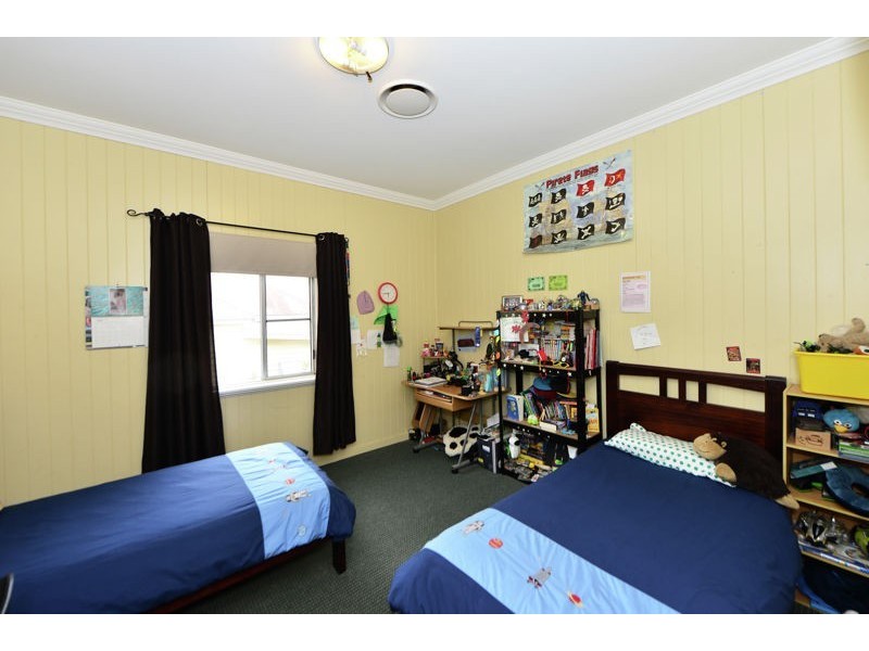 Mount Lofty QLD 4350