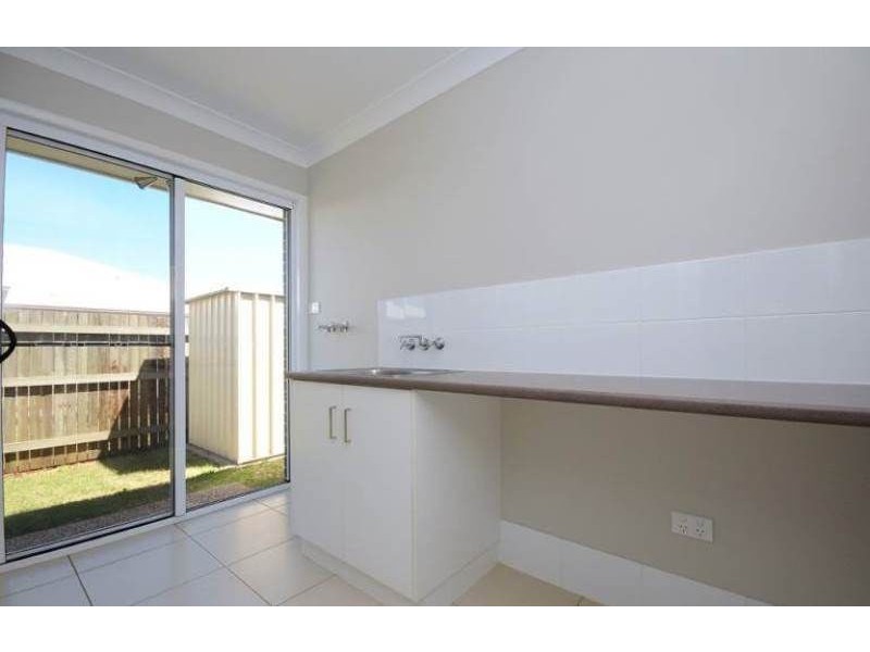 17 Opperman Drive, Kearneys Spring QLD 4350