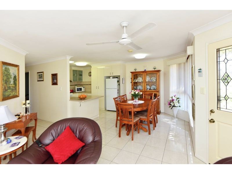 1/4 Araluen Court, Kearneys Spring QLD 4350