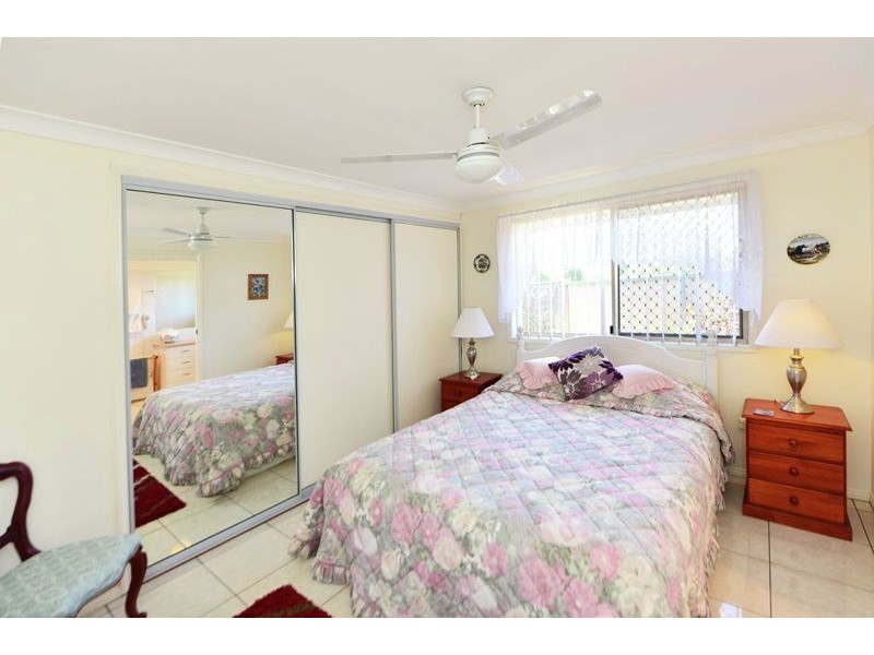 1/4 Araluen Court, Kearneys Spring QLD 4350