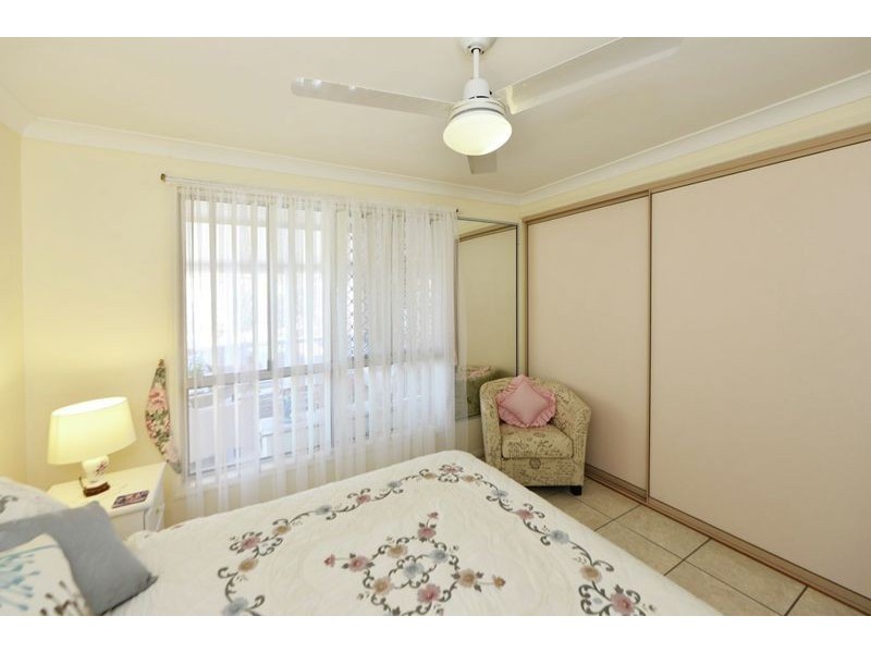 1/4 Araluen Court, Kearneys Spring QLD 4350