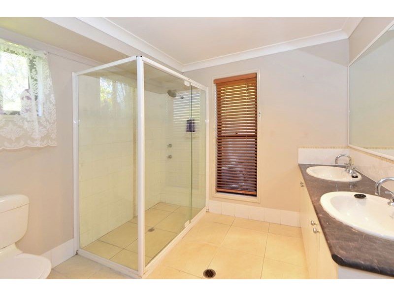 Preston QLD 4352