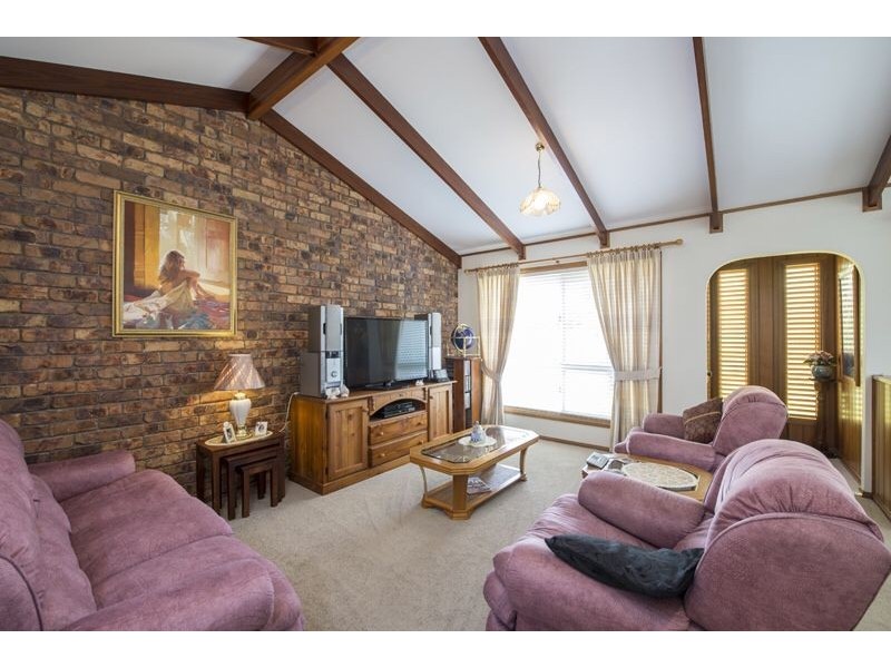 67 Jennifer Cres, Darling Heights QLD 4350