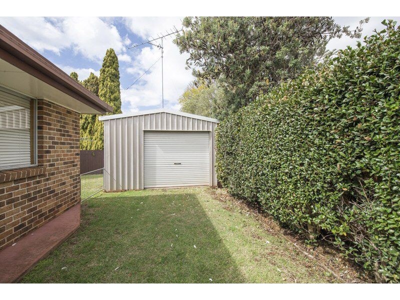 67 Jennifer Cres, Darling Heights QLD 4350