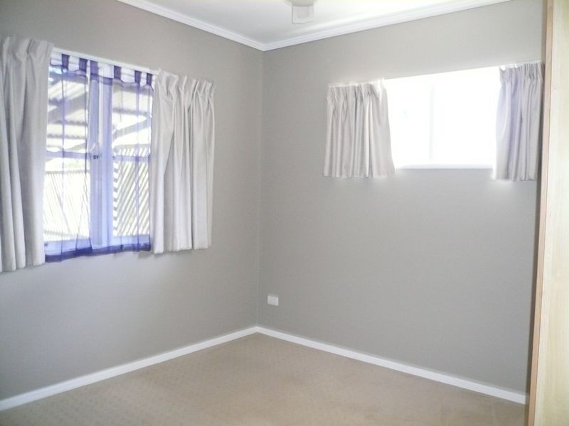 24 Loch Street, Centenary Heights QLD 4350