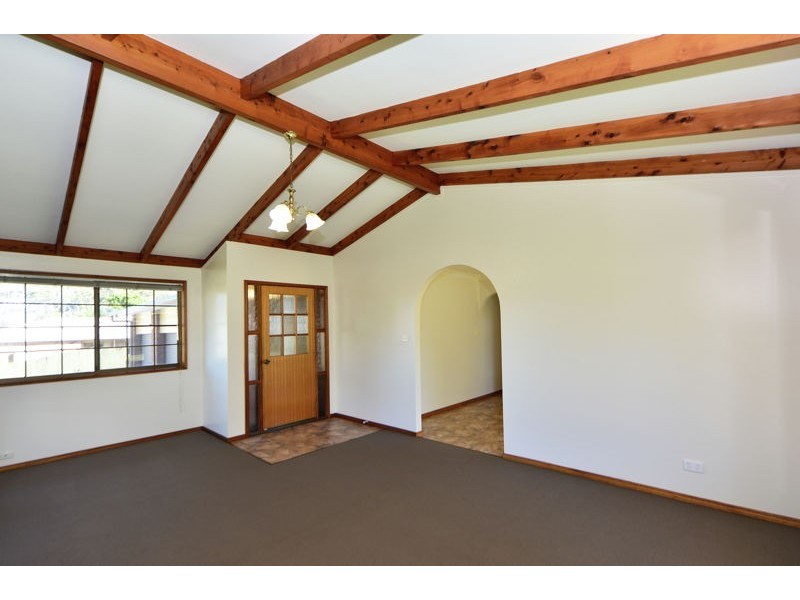 2 Christopher Court, Harristown QLD 4350