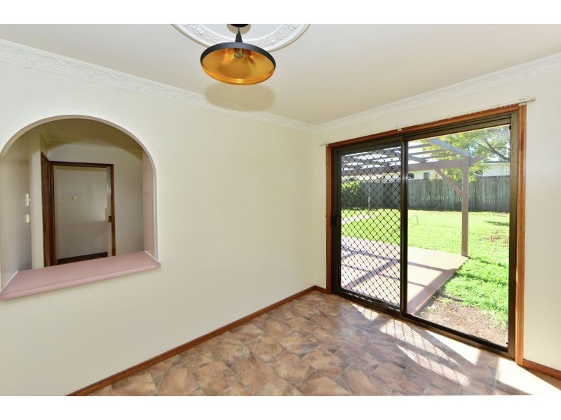 2 Christopher Court, Harristown QLD 4350
