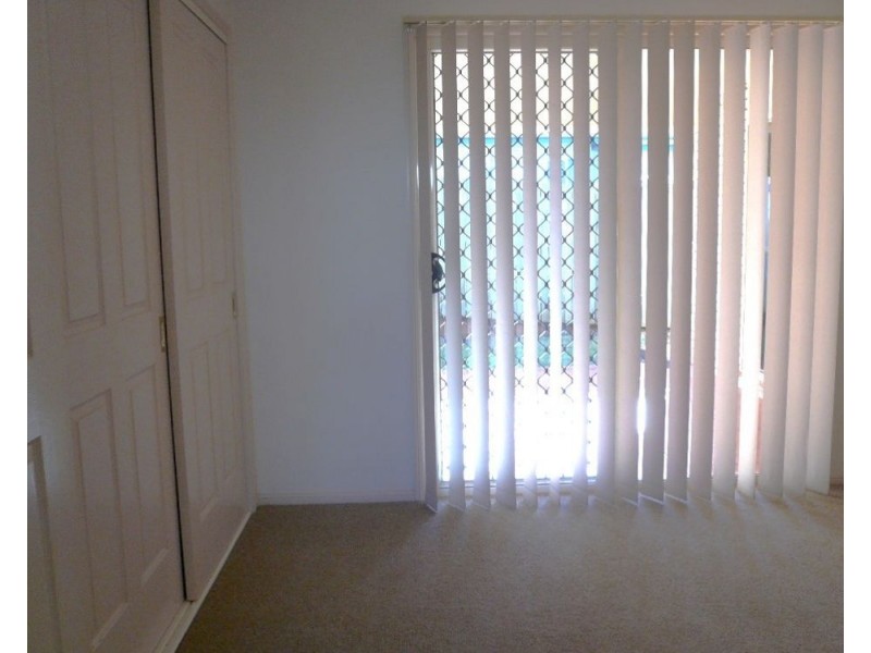 2/320 South Street, Harristown QLD 4350