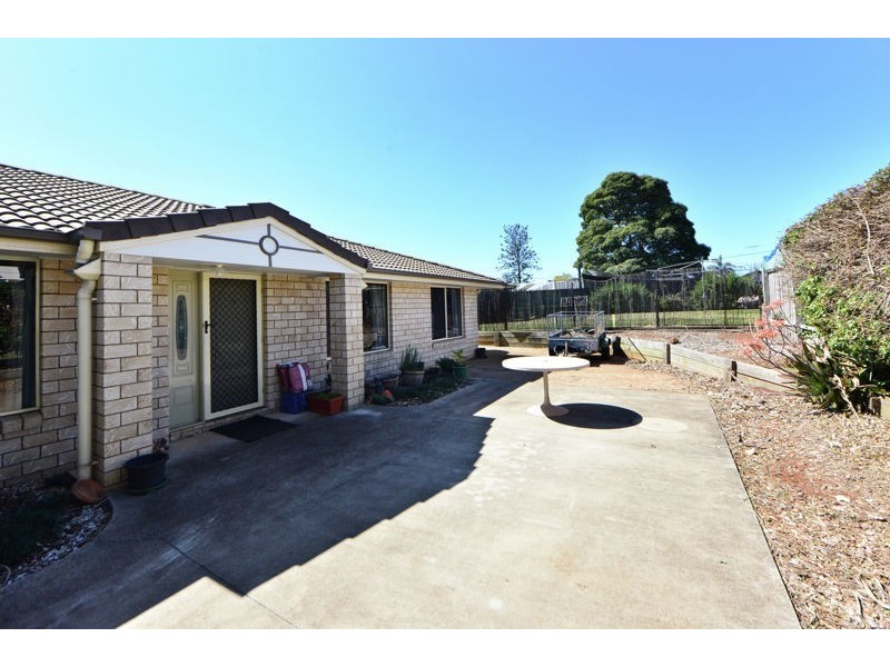 340a Tor Street, Newtown QLD 4350