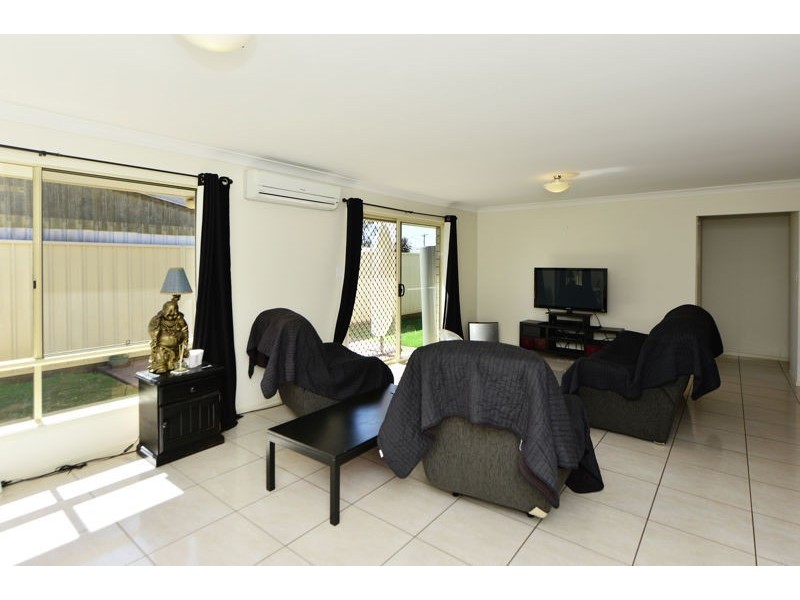 340a Tor Street, Newtown QLD 4350