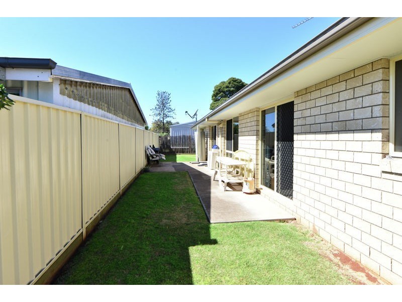 340a Tor Street, Newtown QLD 4350