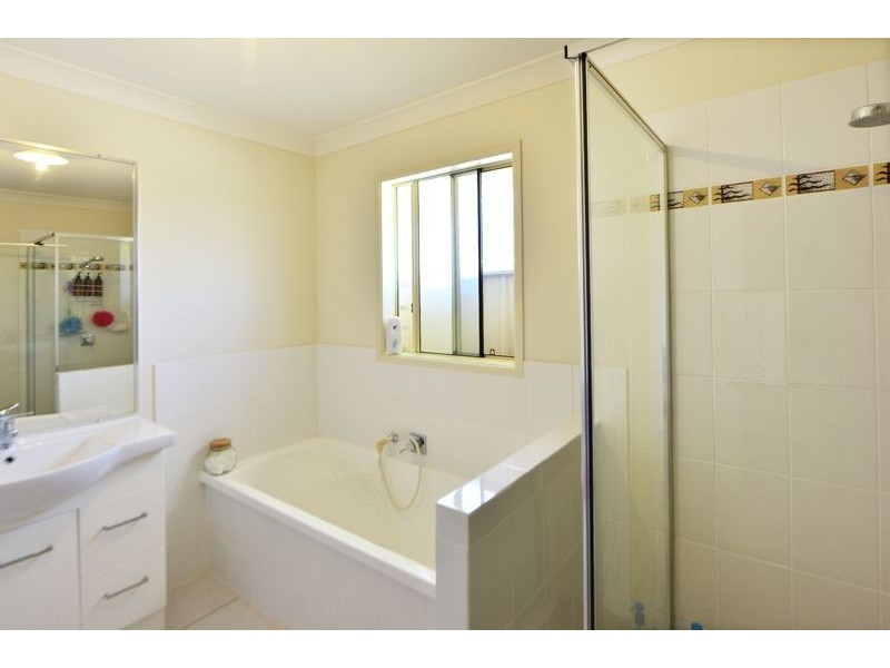 340a Tor Street, Newtown QLD 4350