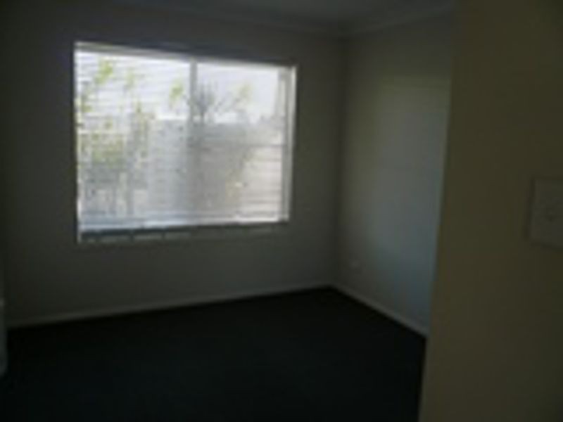 18 Shoesmith Rd, Westbrook QLD 4350