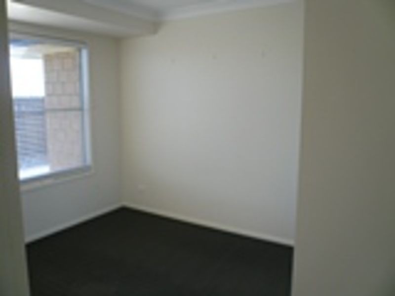 18 Shoesmith Rd, Westbrook QLD 4350