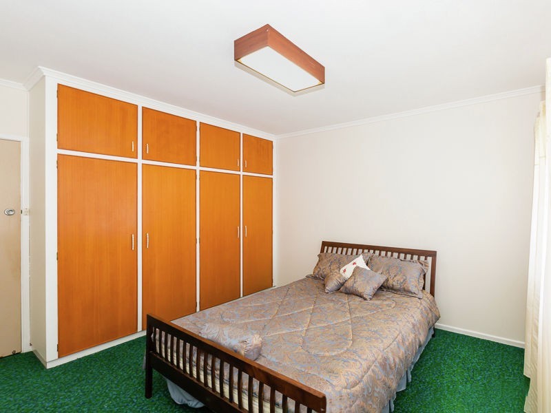 19 Mott Crescent, Rockville QLD 4350