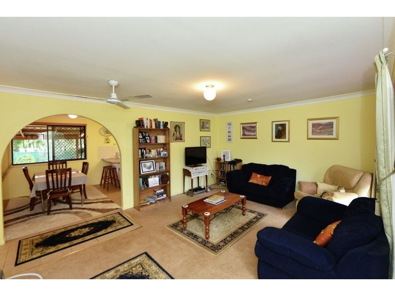 20 Damian Cres, Kearneys Spring QLD 4350