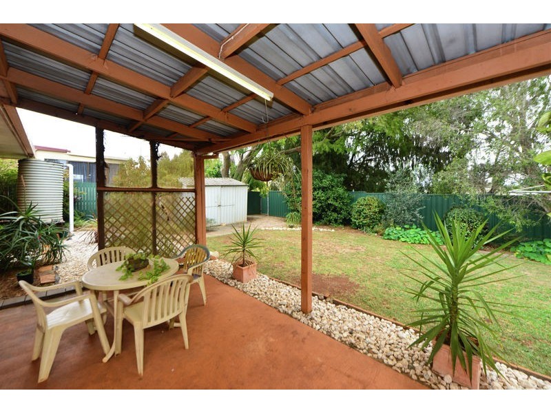 20 Damian Cres, Kearneys Spring QLD 4350