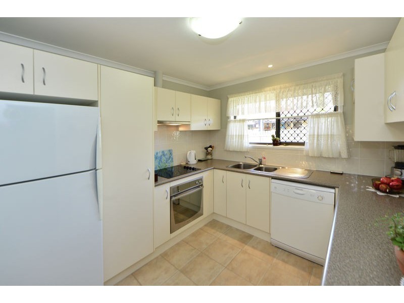 8 McQuade Ct, Kearneys Spring QLD 4350