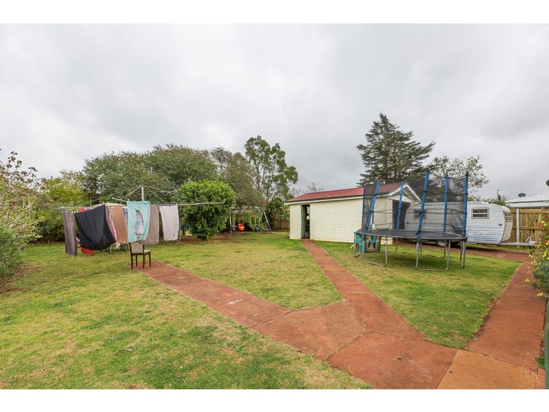 315 Tor Street, Wilsonton QLD 4350