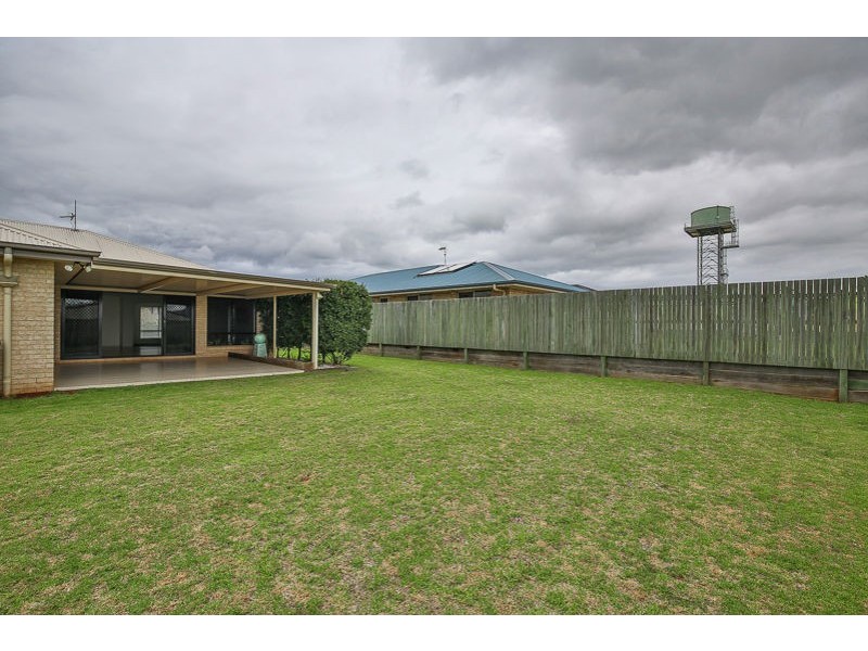 14 Wellington Street, Wyreema QLD 4352