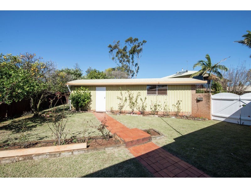 1 Boyett Street, Centenary Heights QLD 4350