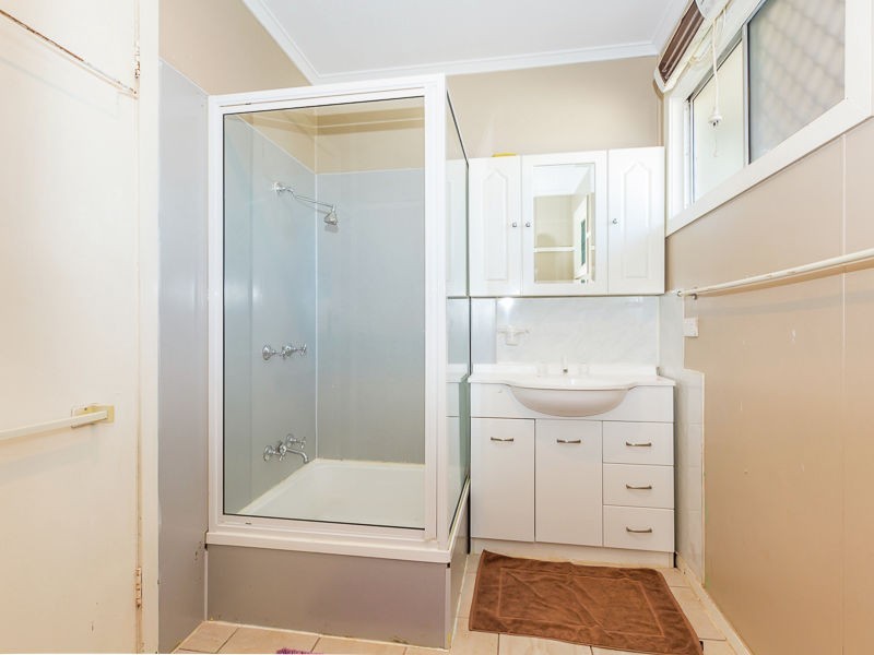 2 Mole Street, Harlaxton QLD 4350