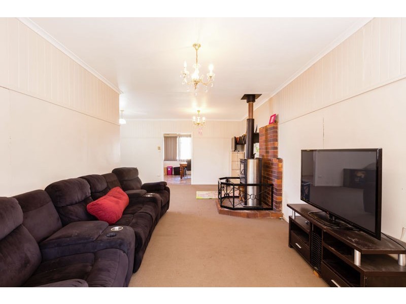 188 Jellicoe Street, Newtown QLD 4350
