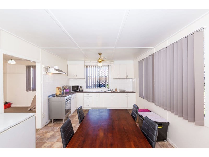 188 Jellicoe Street, Newtown QLD 4350