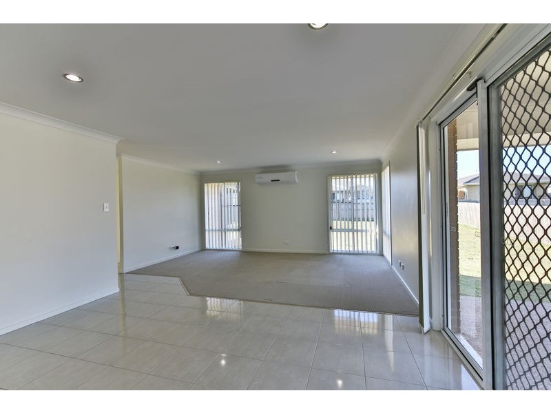 60 Newman Road, Wyreema QLD 4352