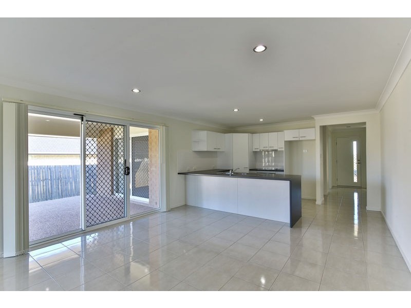 60 Newman Road, Wyreema QLD 4352