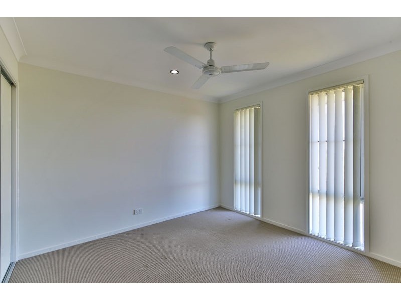 60 Newman Road, Wyreema QLD 4352