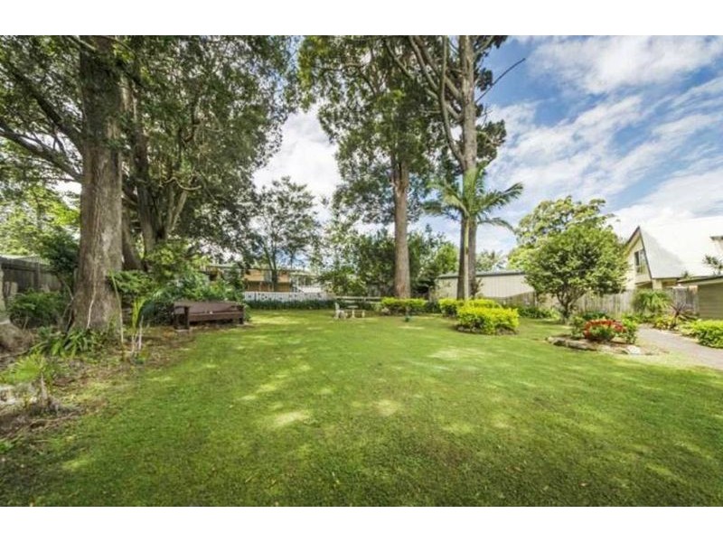 23 Barrymount Crescent, Mount Lofty QLD 4350