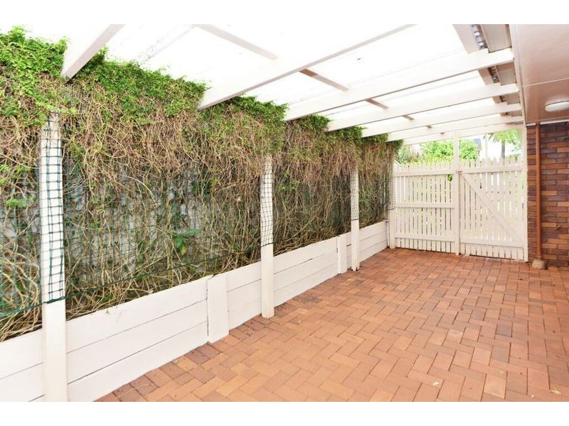 15 Wiemers Crescent, Centenary Heights QLD 4350