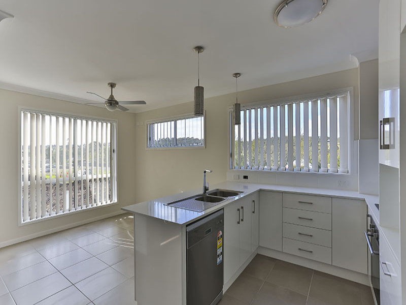 4/8 Colvin Street, Drayton QLD 4350