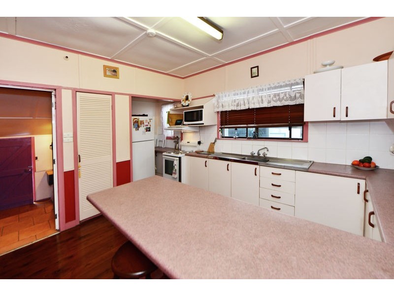 39 Searle Street, South Toowoomba QLD 4350
