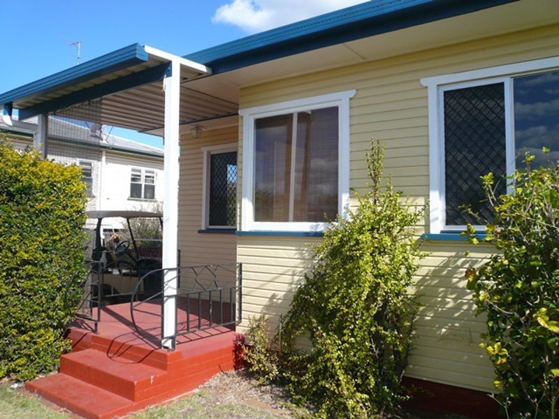 4 Morton Street, South Toowoomba QLD 4350