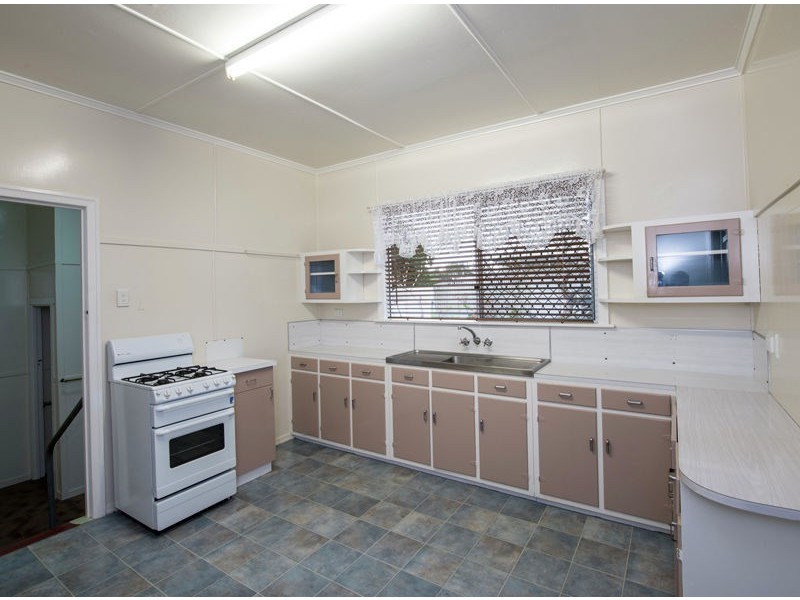 13 Farquharson Street, Harristown QLD 4350