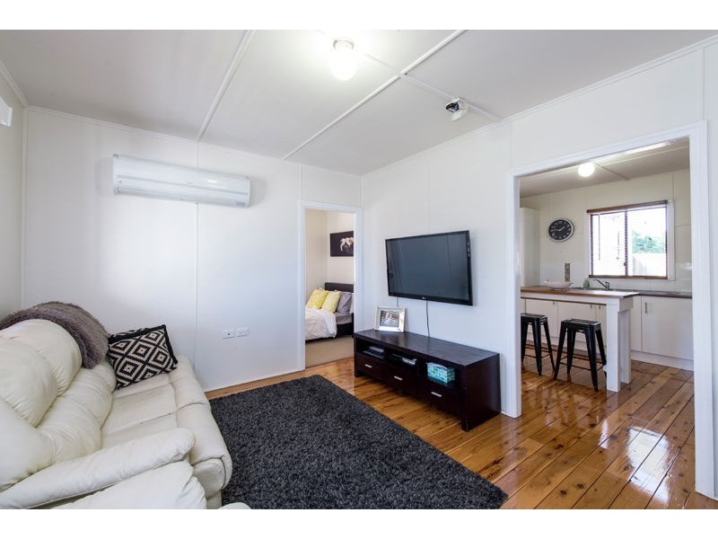 24 Weetwood Street, Newtown QLD 4350