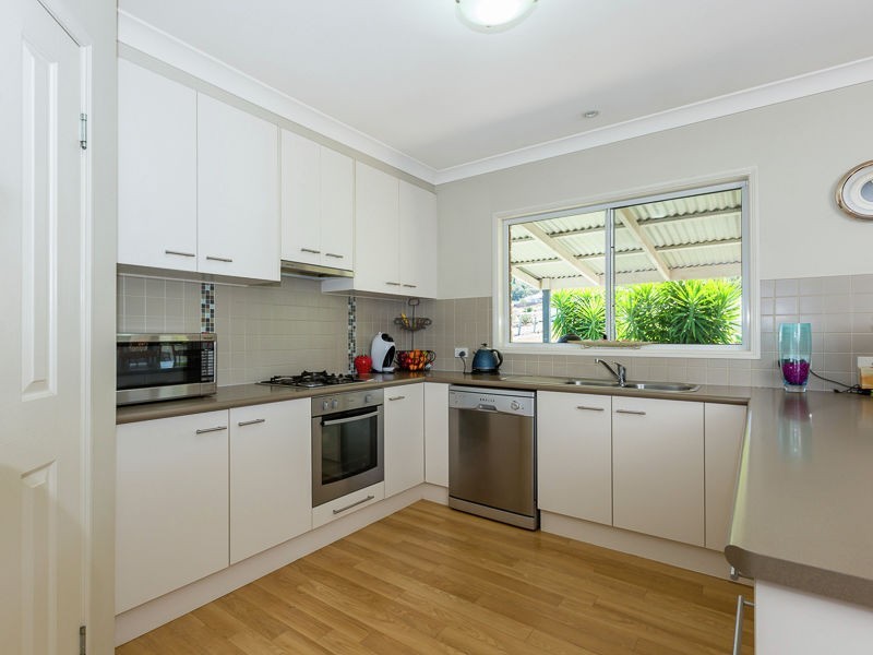 9 Commonwealth Crescent, Gowrie Junction QLD 4352