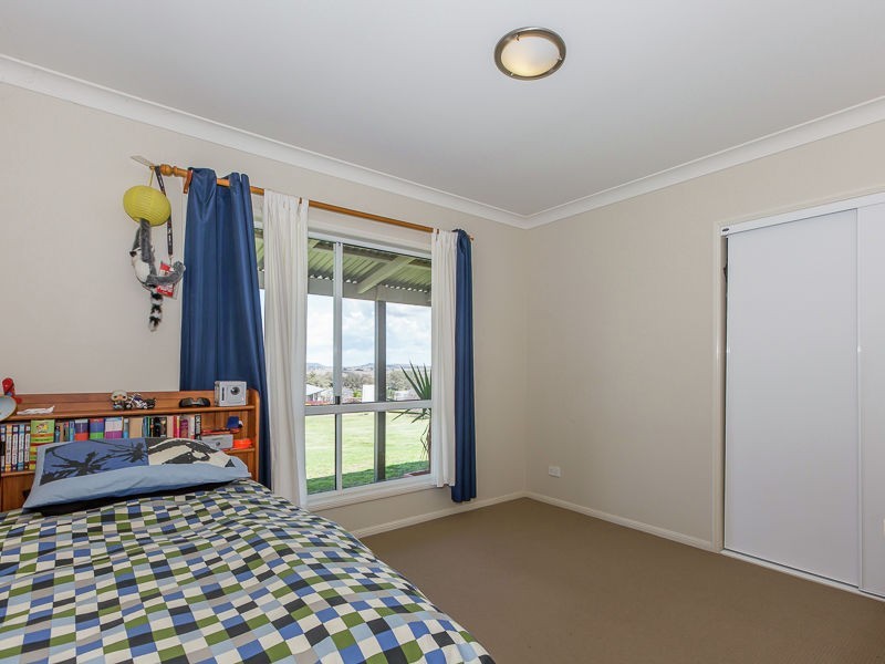 9 Commonwealth Crescent, Gowrie Junction QLD 4352