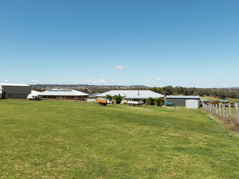 9 Commonwealth Crescent, Gowrie Junction QLD 4352