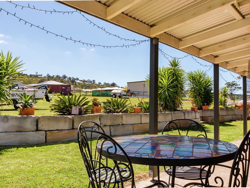 9 Commonwealth Crescent, Gowrie Junction QLD 4352