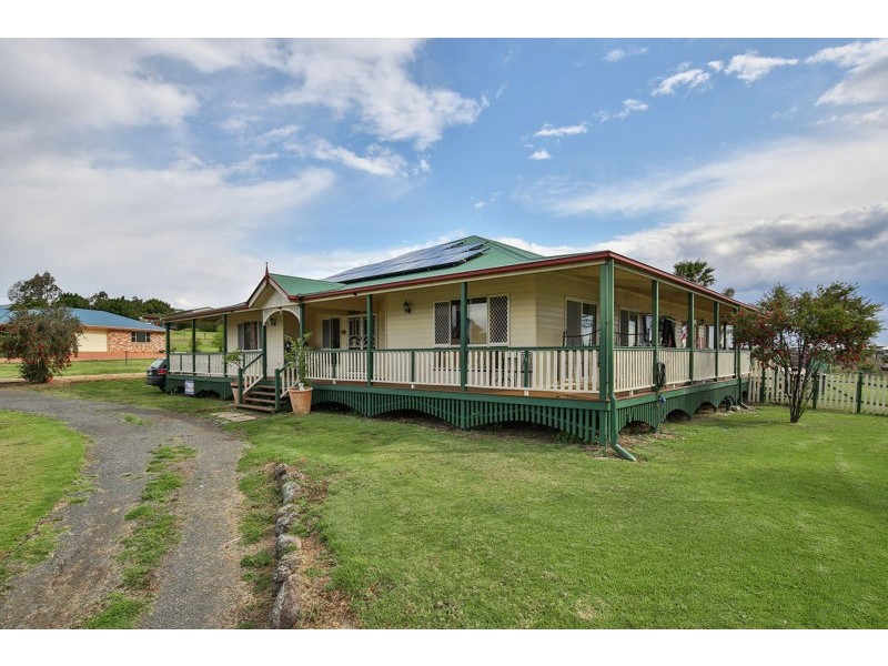 3 Barton Court, Highfields QLD 4352