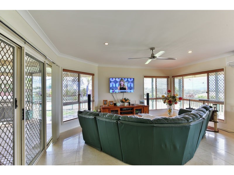 3 Barton Court, Highfields QLD 4352