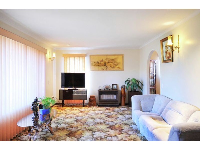 8 Bimbadeen Court, Wilsonton QLD 4350