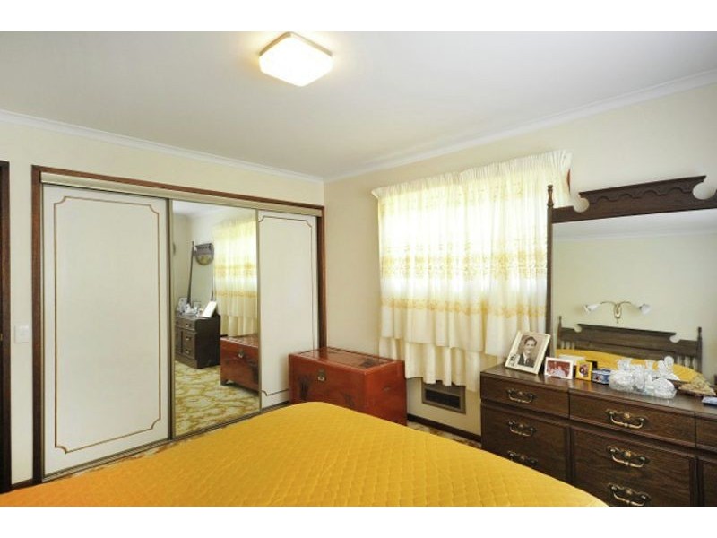 8 Bimbadeen Court, Wilsonton QLD 4350