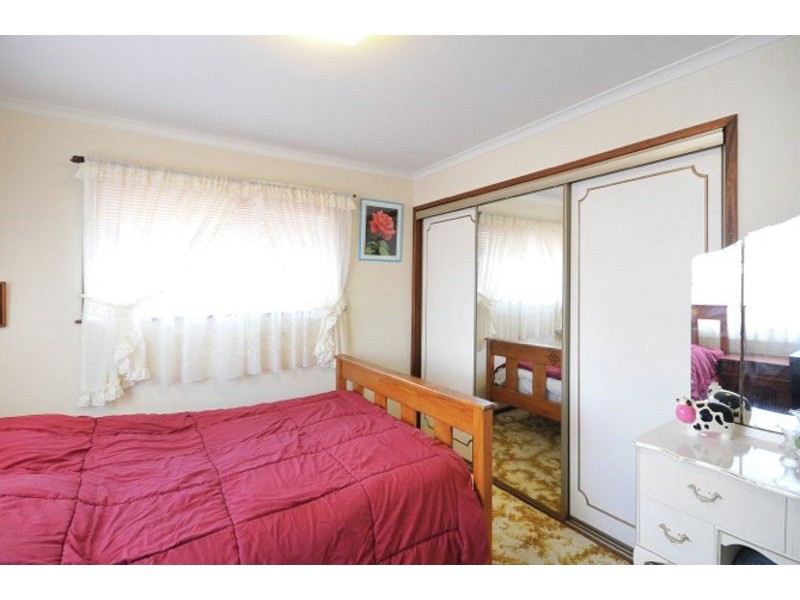 8 Bimbadeen Court, Wilsonton QLD 4350