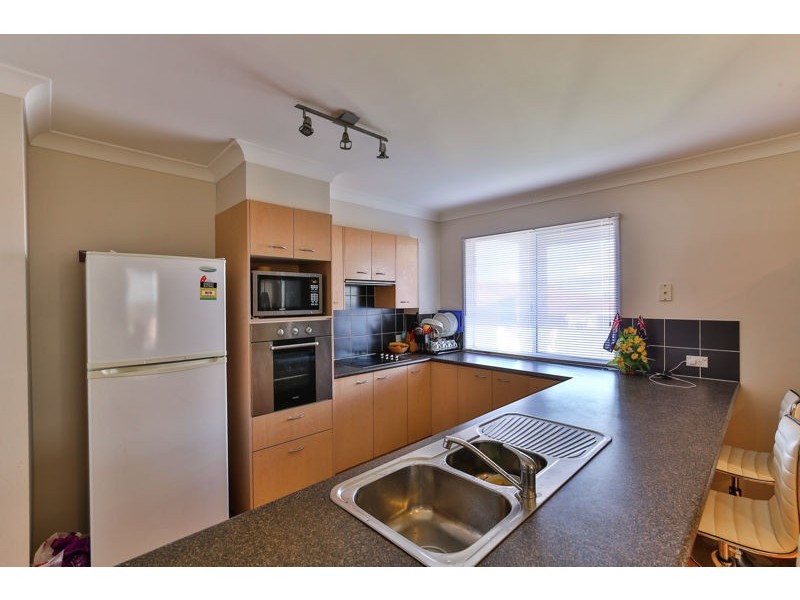 4/390 West Street, Kearneys Spring QLD 4350