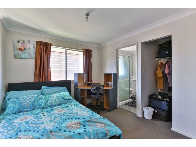 4/390 West Street, Kearneys Spring QLD 4350